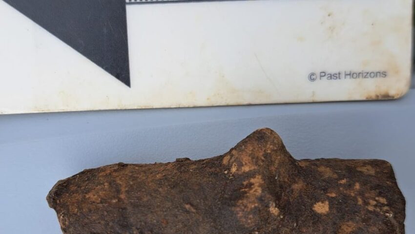 Figurină feminină veche de peste 7.500 de ani, descoperită de arheologi în apropierea municipiului Sfântu Gheorghe