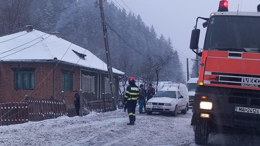 Pompierii mureșeni intervin la Buzău, în zonele afectate de ninsoare