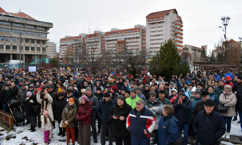 Protest, la Miercurea Ciuc, împotriva creşterii taxelor şi impozitelor locale