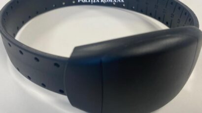 Monitorizare electronică pentru doi bărbați din județul Brașov care au agresat un tânăr