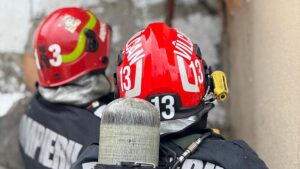Incendiu la subsolul unui bloc din municipiul Braşov