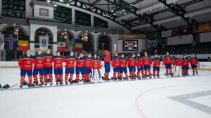 România a promovat într-o grupă superioară la hochei feminin