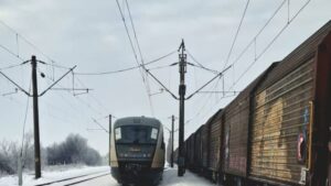Circulația feroviară şi traficul aerian se desfășoară în condiții de iarnă