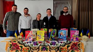 Donație de carte și material didactic pentru românii din Maramureșul Istoric