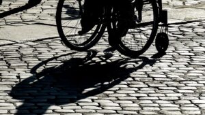 DGASPC Mureș recrutează asistenți personali profesioniști pentru sprijinirea persoanelor cu dizabilități