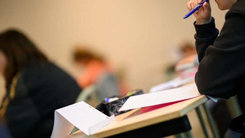 Profesorii ar putea boicota simulările din martie. La Braşov nu sunt încă date finale