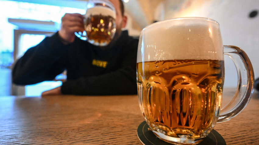 Local din Sfântu Gheorghe, amendat și închis temporar pentru că a vândut alcool minorilor