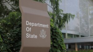 Departamentul de Stat al SUA permite personalului neesenţial din Arabia Saudită, Oman şi Cipru să părăsească ţara