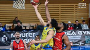 Baschetbaliștii brașoveni au pierdut restanța cu Oradea