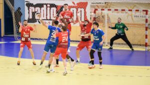 Handbaliștii sighișoreni, învinși de campioni