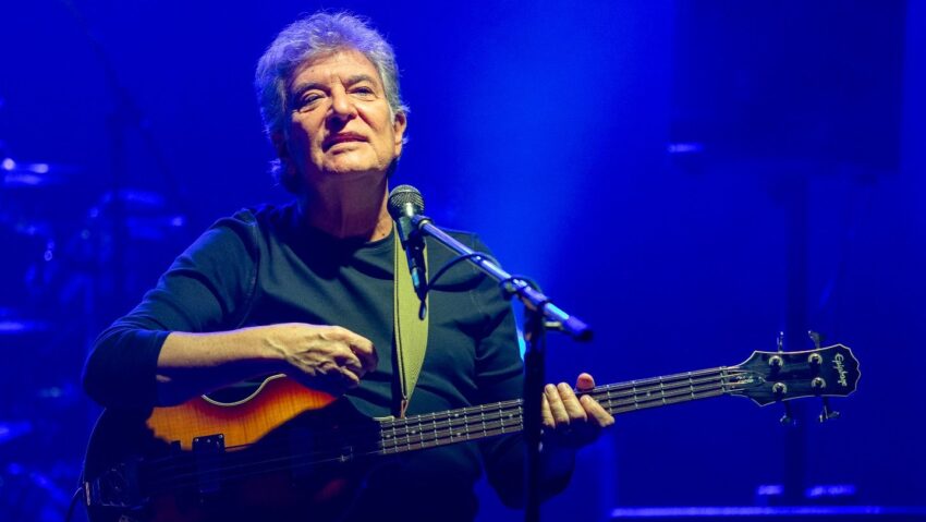 A murit Mugurel Vrabete, basistul trupei Holograf