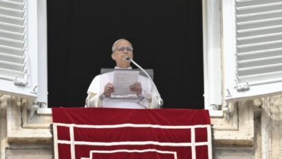 Papa Leon face apel la încetarea violenţelor în Iran