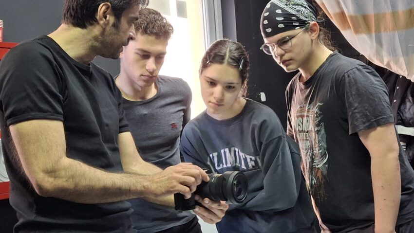 Elevii de la Colegiul Național de Artă Târgu Mureș învață actoria de film