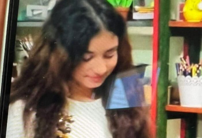 *MINORĂ DE 13 ANI, PLECATĂ VOLUNTAR: ANUNȚAȚI POLIȚIA, DACĂ AȚI VĂZUT-O*