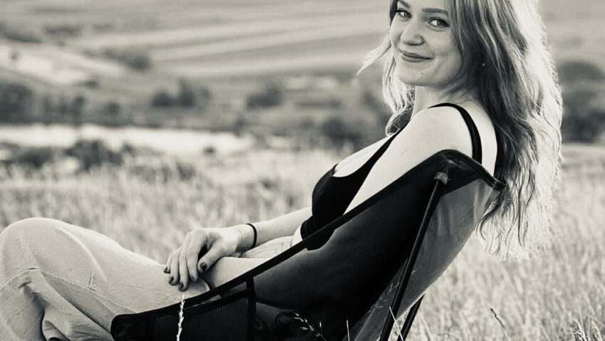 Bucuria de a fi | Dani Cek-Aripi pe Pământ