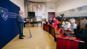 Restructurare a aparatului administrativ la Consiliul Judeţean Covasna