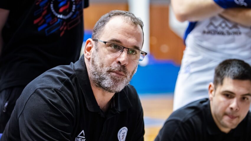 Faragó Péter a demisionat din funţia de antrenor al echipei CSM Tg.Mureş