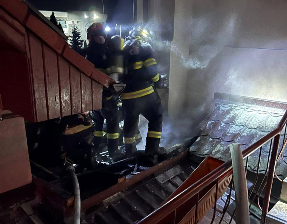 Incendiu la bucătăria unui agent economic cu profil de turism și alimentație publică din localitatea Corunca