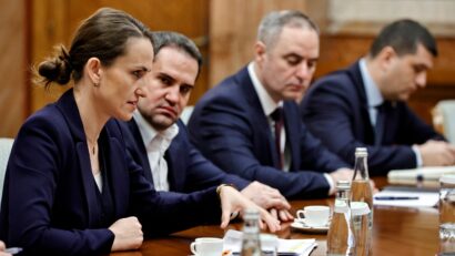 Autorităţile de la Bucureşti au organizat o întâlnire de urgenţă cu transportatorii aerieni