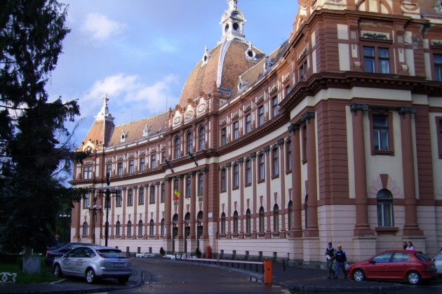 La cererea Guvernului, prefecturile își redimensionează schemele de personal