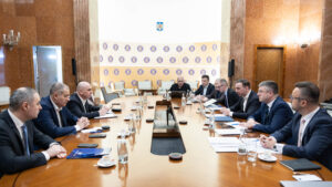 Guvernul va declara, astăzi, situaţie de criză pe piaţa carburanţilor din România