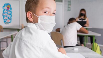 Şcoală pentru liceenii care nu pot frecventa cursurile din motive medicale, lansată de UMFST