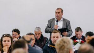 Peste 100 de fermieri din Covasna s-au înscris în proiectul de irigaţii din ape de suprafaţă