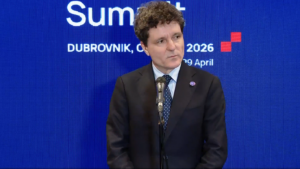 Nicuşor Dan: Avem un split între două jumătăţi ale direcţiei pro-europene