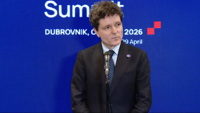 Nicuşor Dan: Avem un split între două jumătăţi ale direcţiei pro-europene