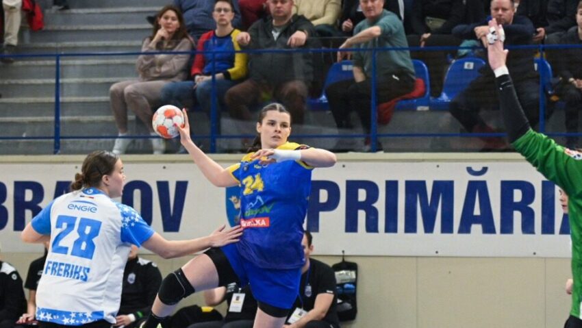 Handbalistele brașovene, învinse de campioana României