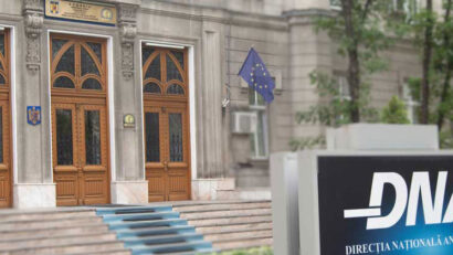 Fosta directoare de la DSP Braşov, trimisă în judecată după ce ar fi avertizat spitalele că urmează să fie controlate