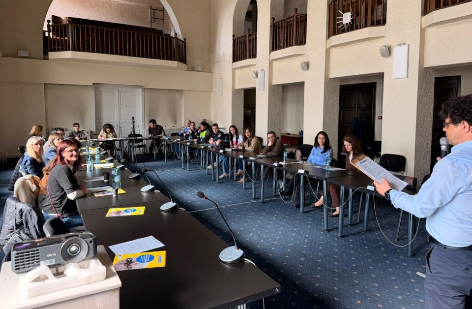 Proiecte de optimizare a traficului auto în proximitatea școlilor, prezentate la Târgu Mureș