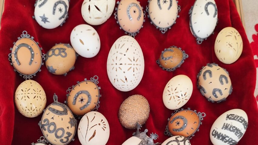 Brașovenii pot cunoaște tradiția potcovirii ouălor