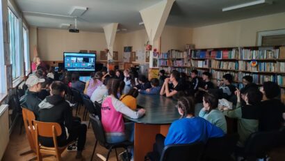 Peste 550 de elevi din Harghita au trimis scrisori în cadrul unui proiect care promovează lectura