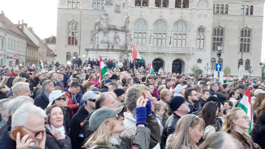 În Ungaria au loc alegerile parlamentare