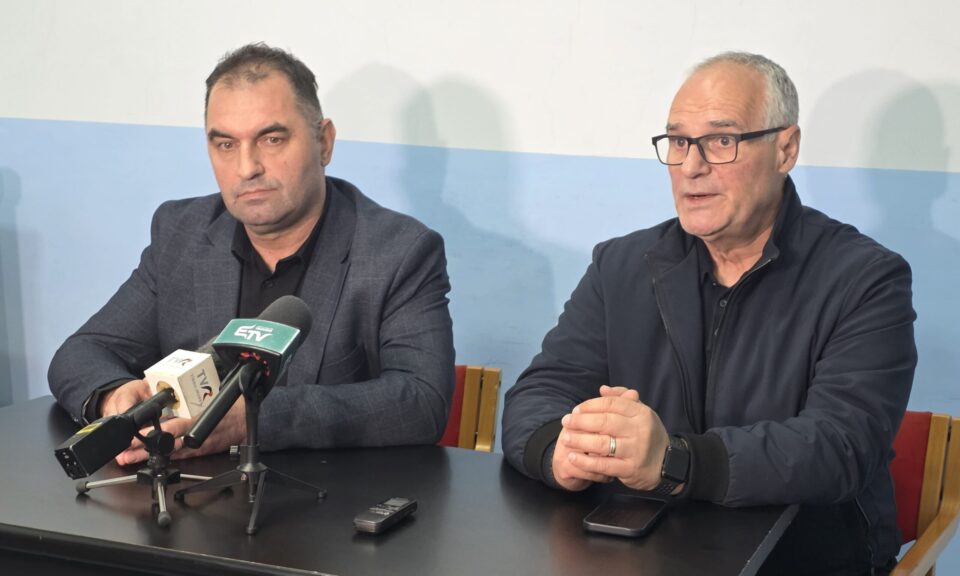 Protest al angajaților Azomureș, miercuri, în Capitală