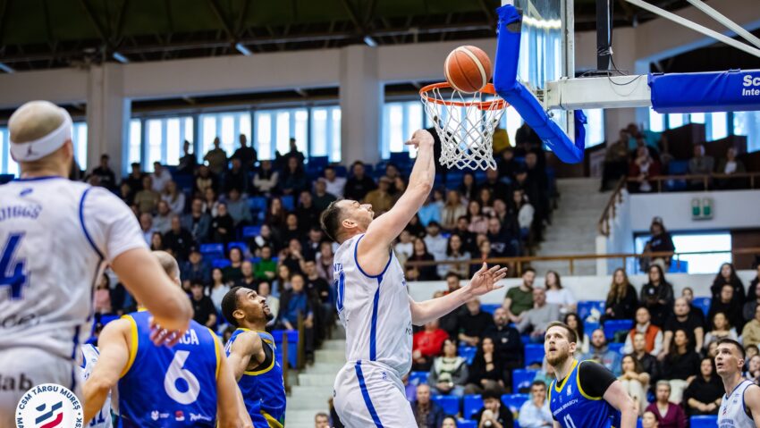 Petrolul Ploieşti, adversara baschetbaliştilor mureşenilor în primul tur al play-out-ului