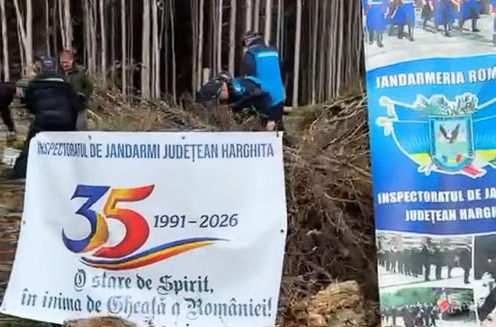 ‘Pădurea celor 35 de ani’ – campanie de plantare de puieţi derulată de Inspectoratul de Jandarmi Judeţean
