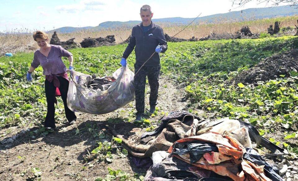 Împreună curățăm, o campanie a Radio România Tg.Mureș. Am colectat 6 tone de deșeuri de pe malul Mureșului