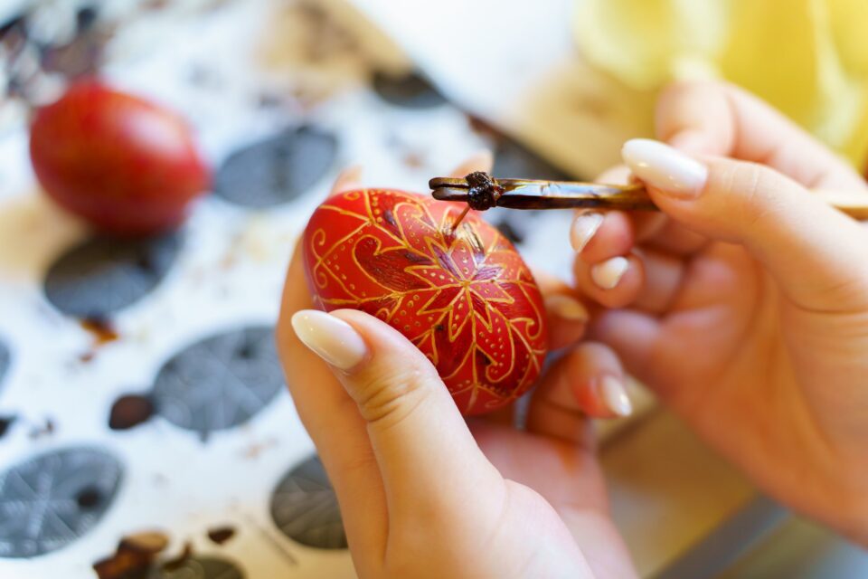 Maraton de încondeiat ouă la Sfântu Gheorghe