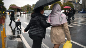 Meteorologii prognozează ploi în mai multe regiuni din țară