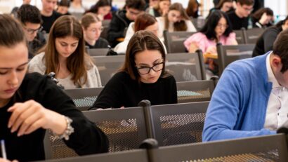 Continuă înscrierile pentru preadmitere la UMFST Tg. Mureș