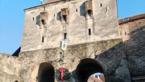 Peste 13 milioane de lei pentru refacerea zidurilor cetății din Sighișoara