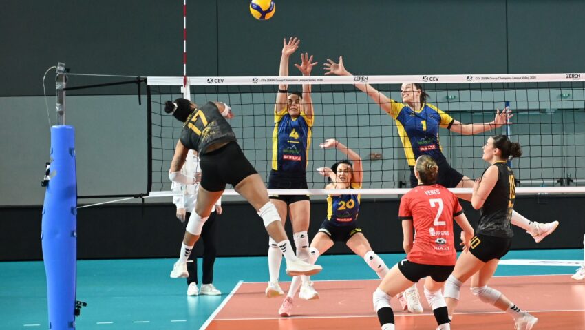 Blajul şi Braşovul, duel pentru finala Diviziei A1 la volei