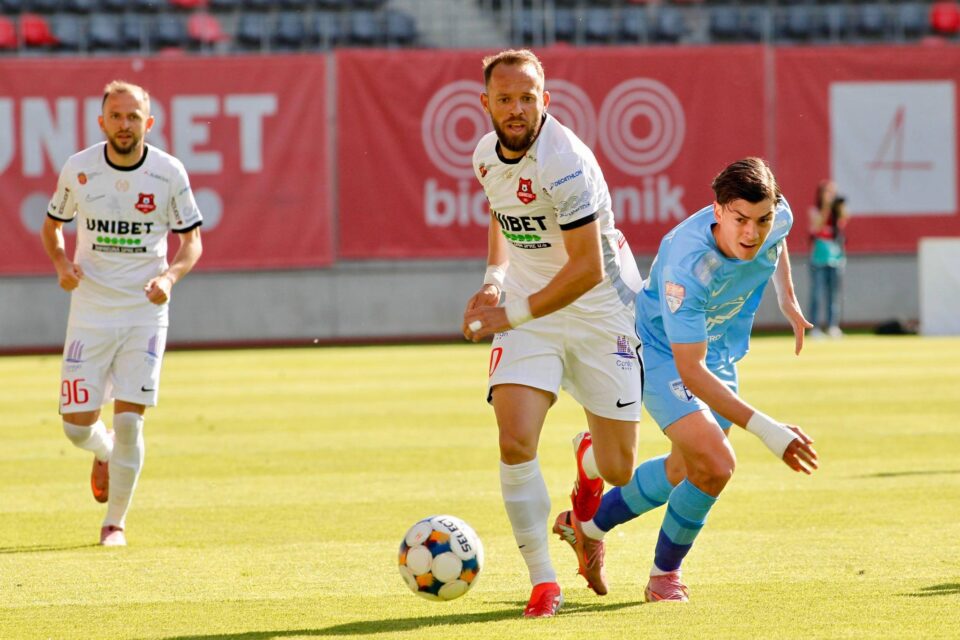 11 goluri în două jocuri de baraj pentru SuperLiga de fotbal