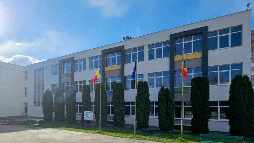 Încep înscrierile pentru examenul de titularizare