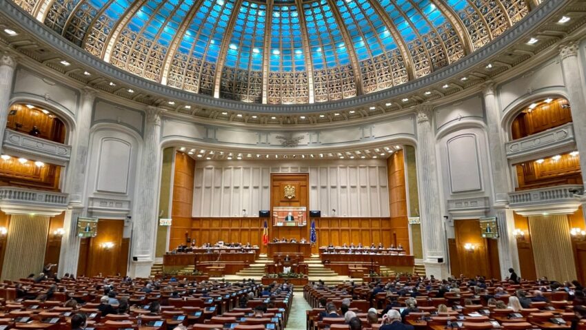 AUR anunţă depunerea în Parlament a unei propuneri legislative privind înfiinţarea Ghişeului Unic pentru Diaspora