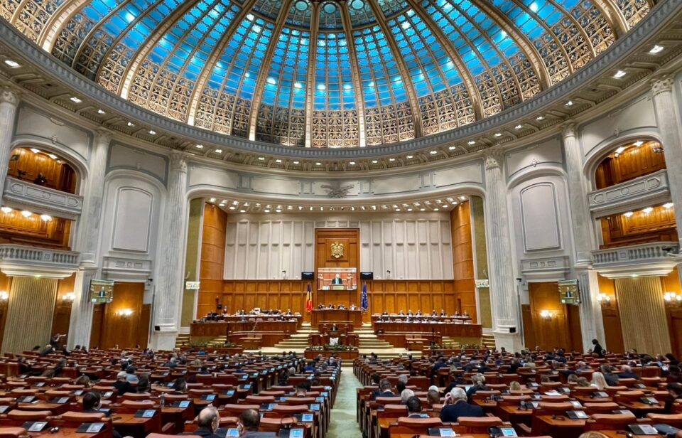 Parlamentul va fi convocat din nou în sesiune extraordinară