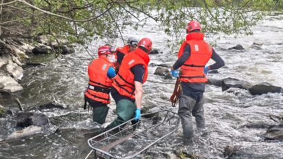UPDATE: a fost identificată femeia descoperită decedată în râul Mureș