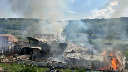 Incendiu de proporții în localitatea mureșeană Giuluș